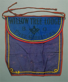  Willow Tree Lodge apron 